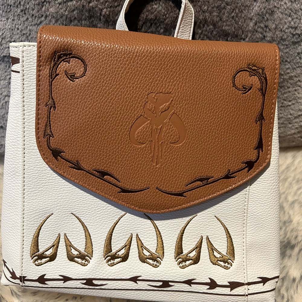 Danielle Nicole- The Mandalorian backpack with wallet